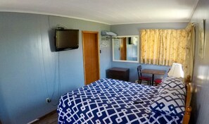 Individually furnished, desk, iron/ironing board, free WiFi - Hillside Motel (Saint John)