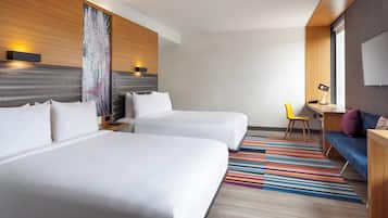 Biancheria da letto di alta qualità, cassaforte in camera, una scrivania