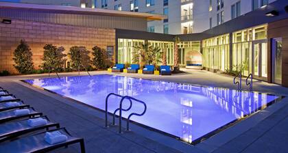 Aloft Jacksonville Tapestry Park