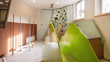 Spielezimmer