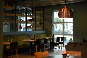 Bar (in der Unterkunft)