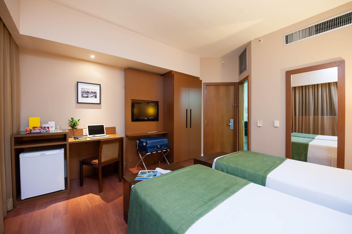 1 habitación, ropa de cama de alta calidad y minibar