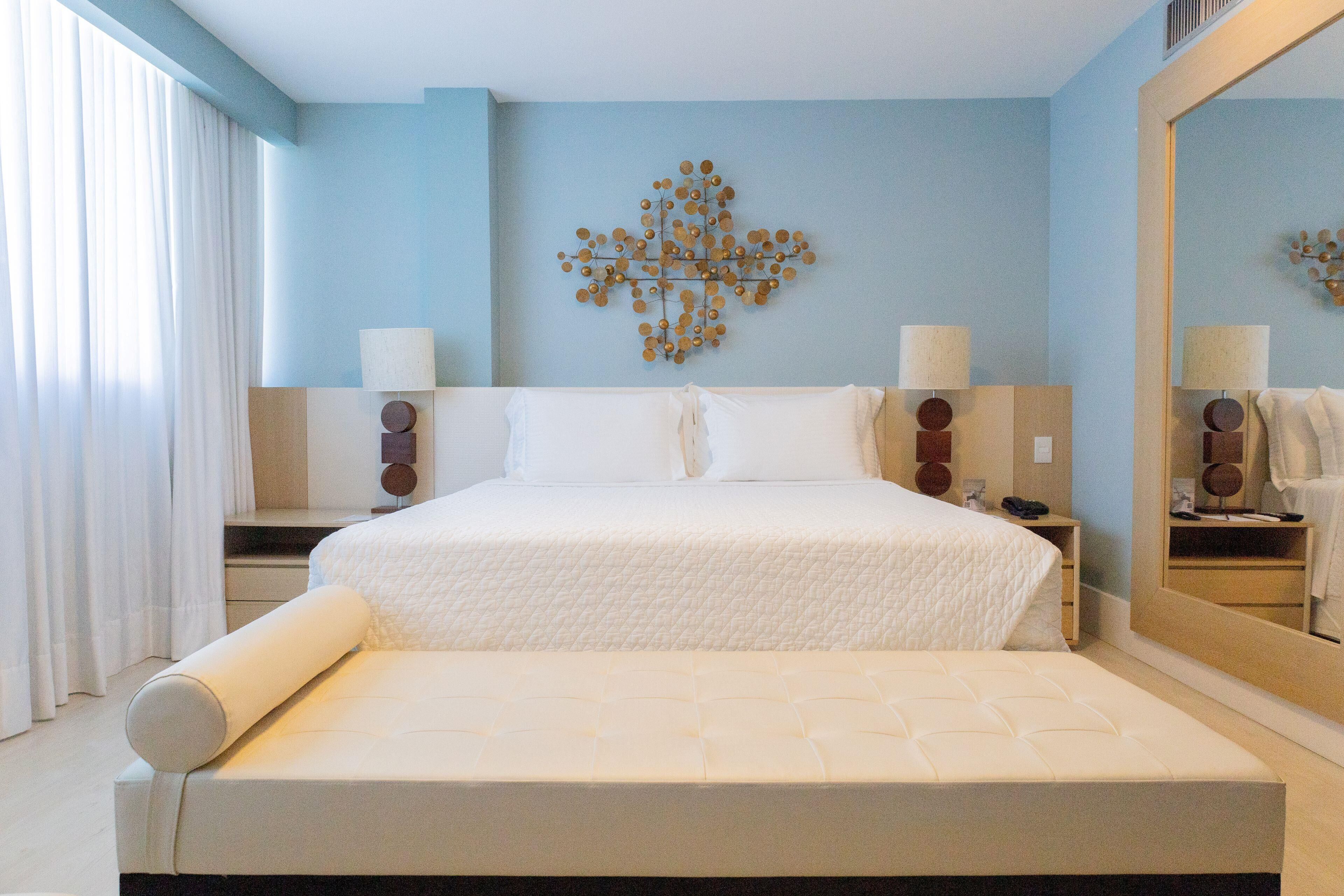 Suíte, 1 cama King, vista para o mar | Roupas de cama premium, frigobar, cofres nos quartos, escrivaninha