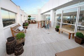 Business centre - Golden Tulip Porto Vitória (Vitoria)