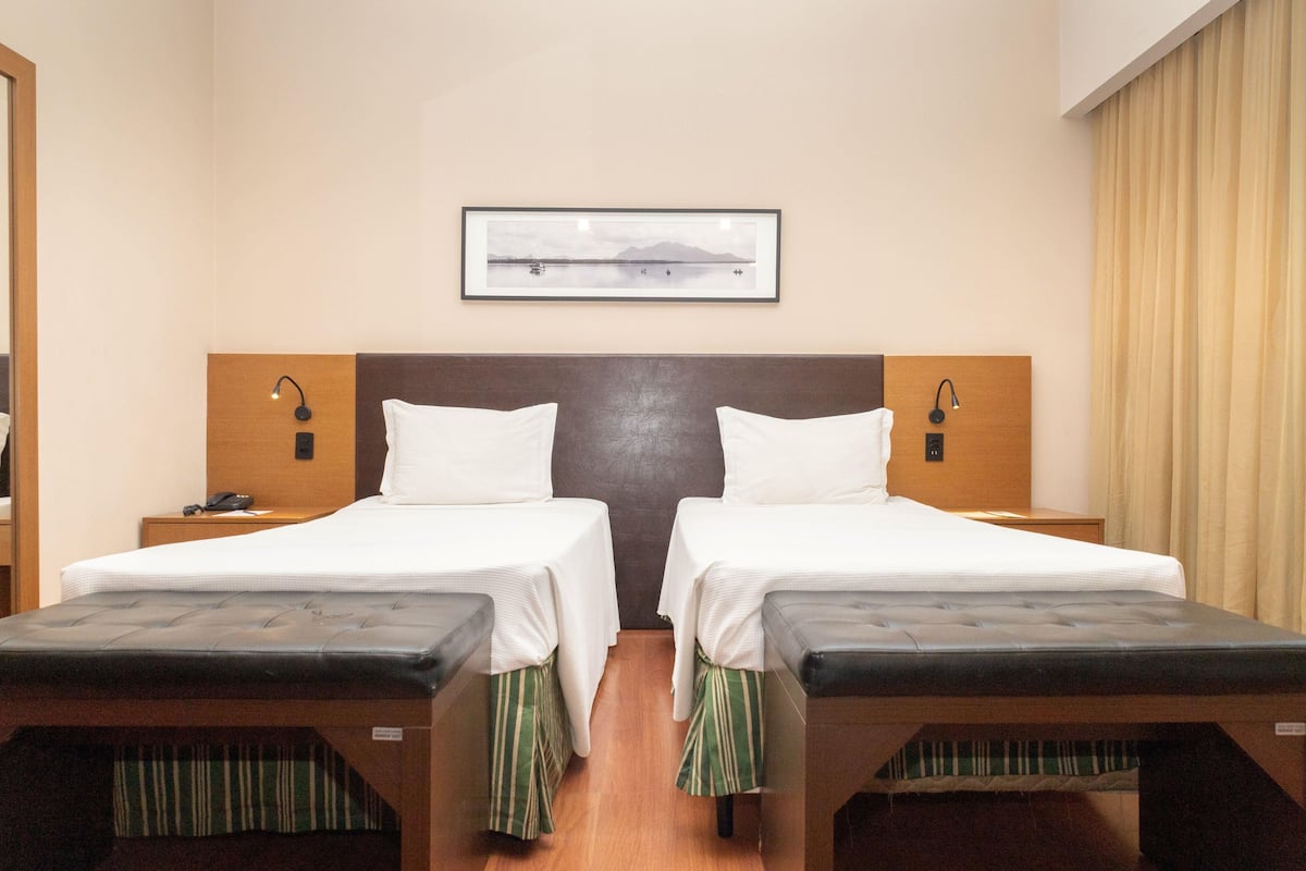 Ropa de cama de alta calidad y minibar