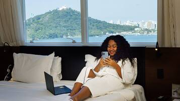 Ropa de cama de alta calidad y minibar