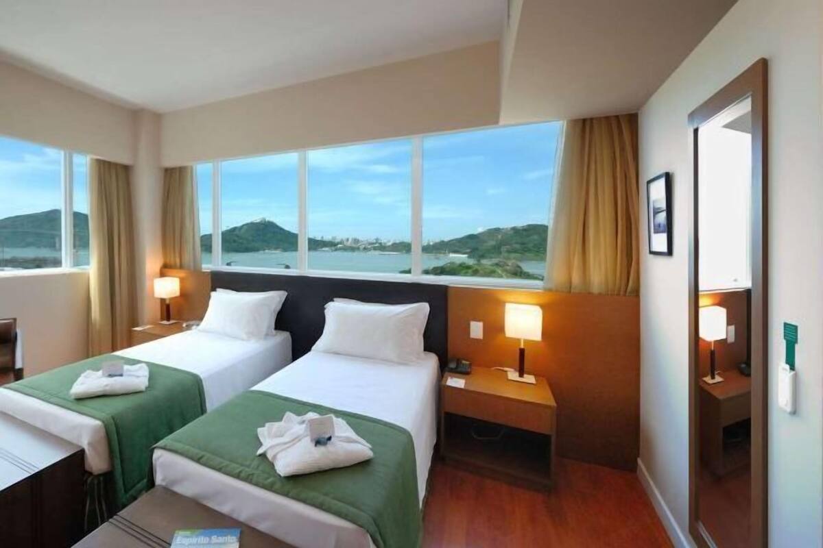 1 bedroom, premium bedding, minibar, in-room safe