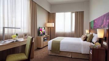 In-room safe, desk, laptop workspace, blackout curtains