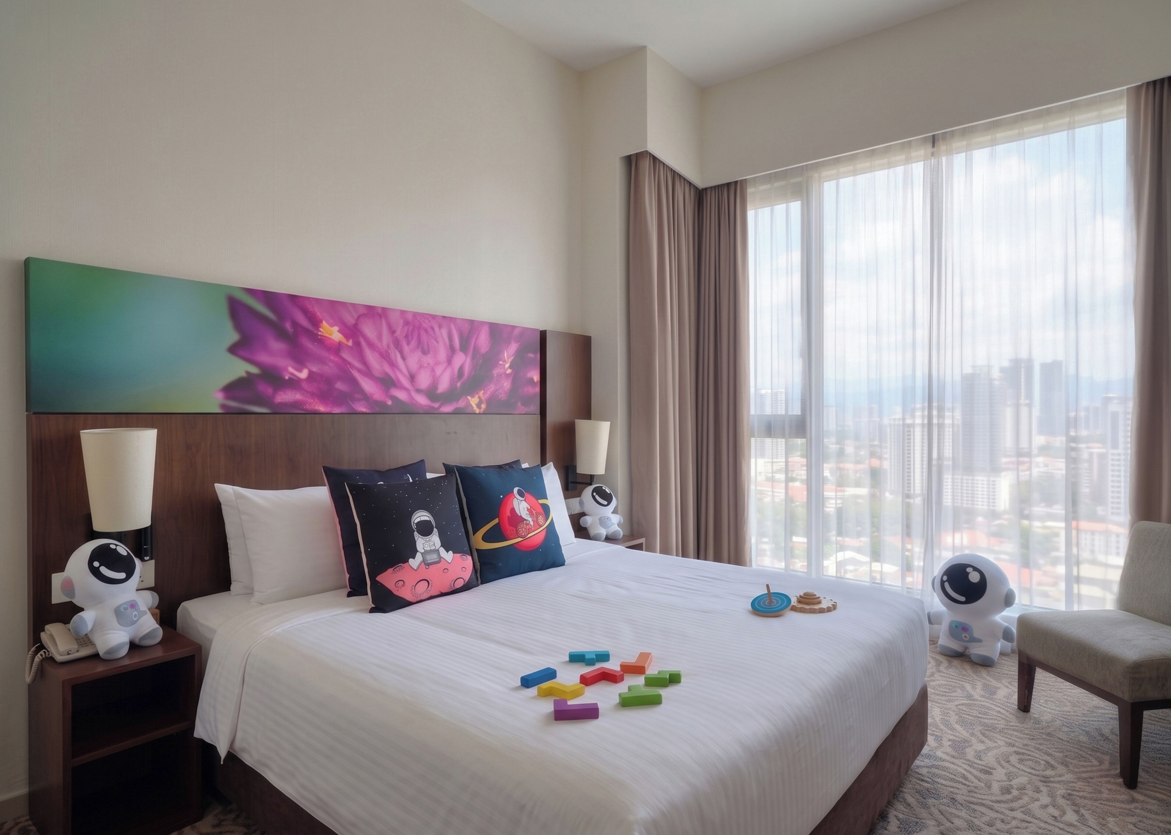 Astronaut-Themed 1 Bedroom Premier Family Suites | In-room safe, desk, laptop workspace, blackout drapes