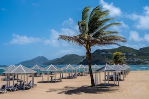 Plage, cabines gratuites, plongée sous-marine, kayak
