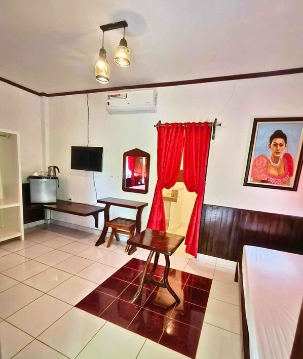 Ảnh chưa phân loại, 1 trong số 56 ảnh, nút