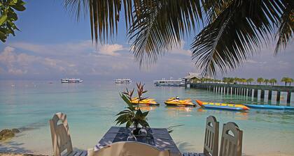 Hof Gorei Beach Resort