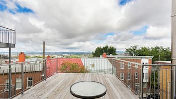 Suite superior, 2 habitaciones | Terraza o patio