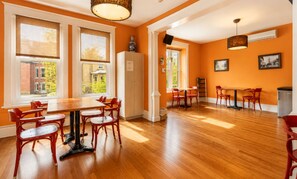 Dining - Château des Tourelles - Par Aneyro (Québec City)