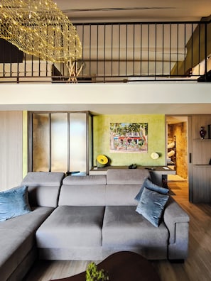 Suíte (Duplex) | 1 quarto, cofres nos quartos, individualmente decorados
