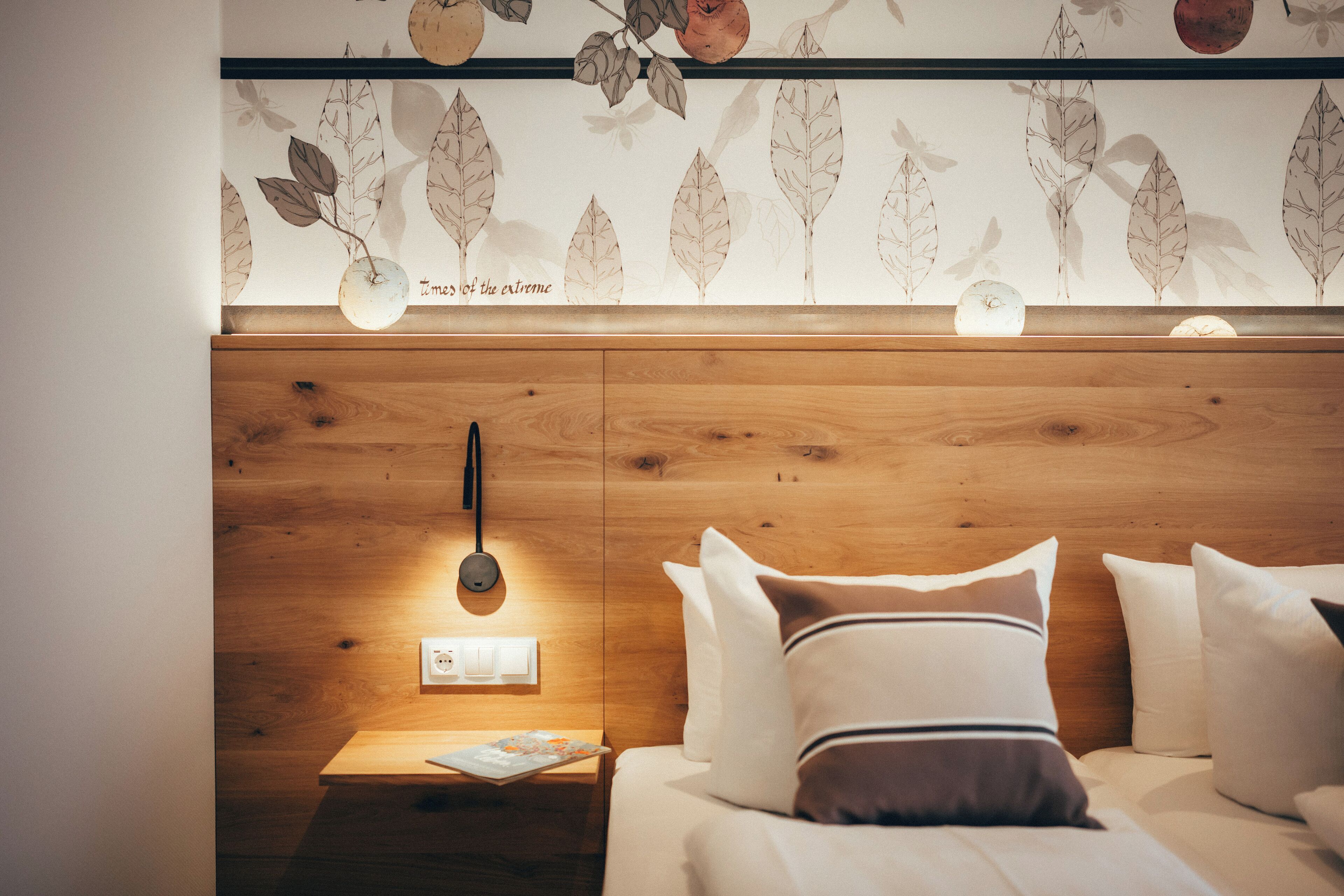 standard double room | 1 bedroom, hypo-allergenic bedding, in-room safe, desk