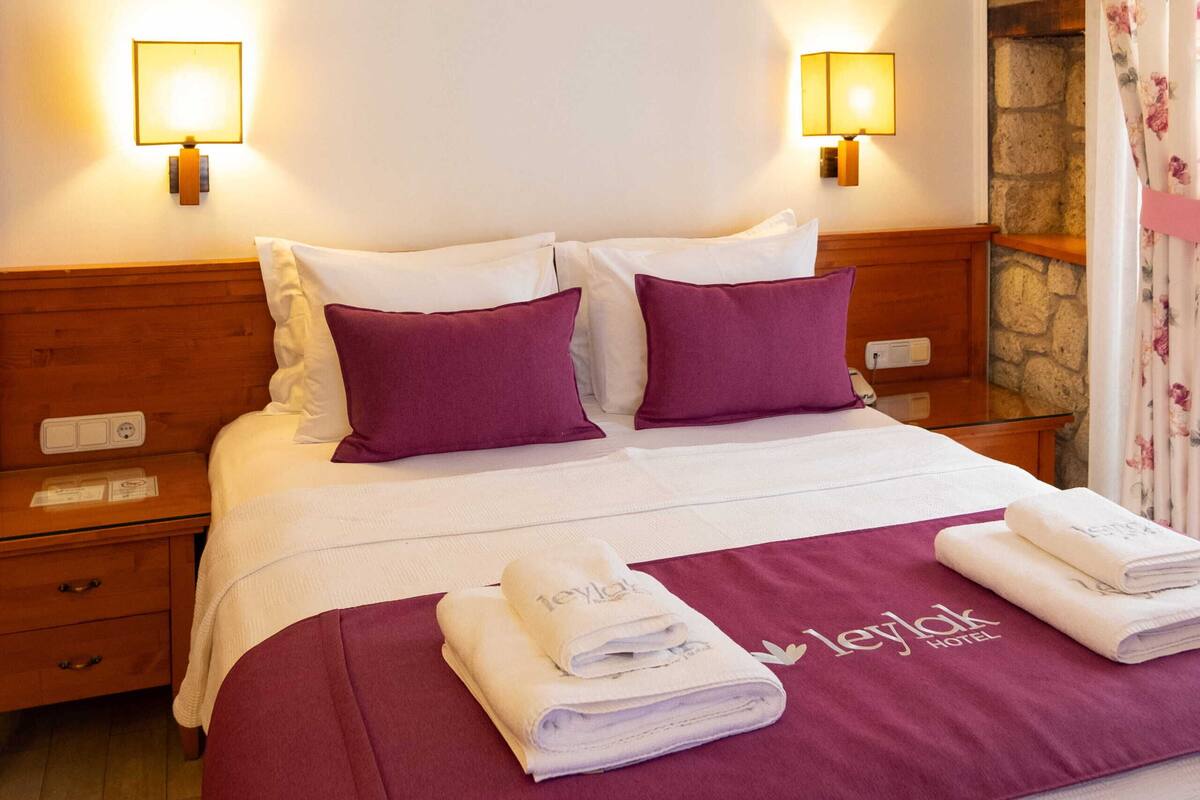 Standard Room | Mısır pamuklu çarşaf takımı, minibar, odada kasa, ses yalıtımı