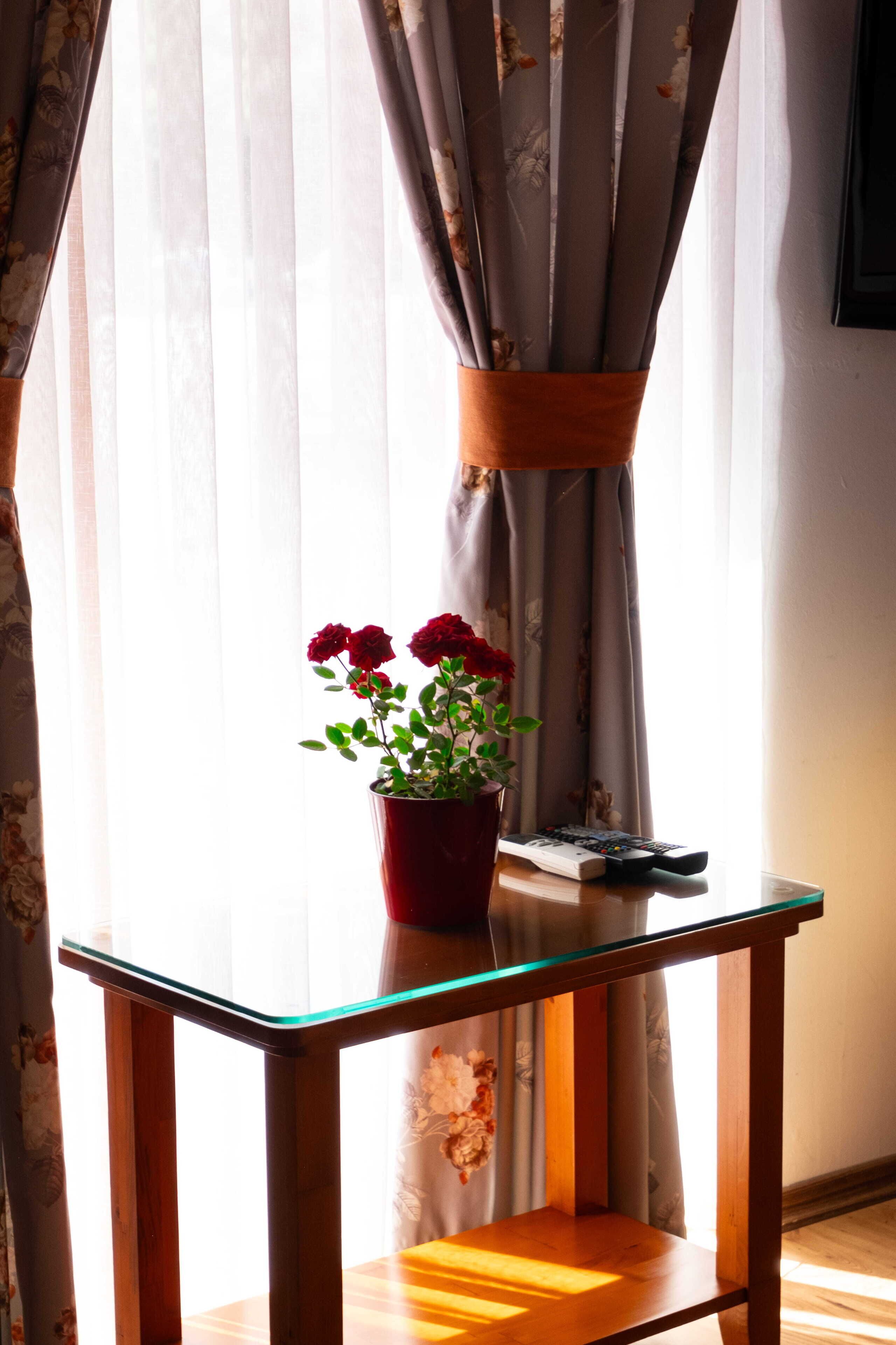 Quarto luxo | Roupas de cama de algodão egípcio, frigobar, cofres nos quartos
