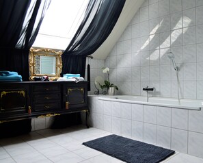 Comfort Apartment, Ensuite | Bathroom