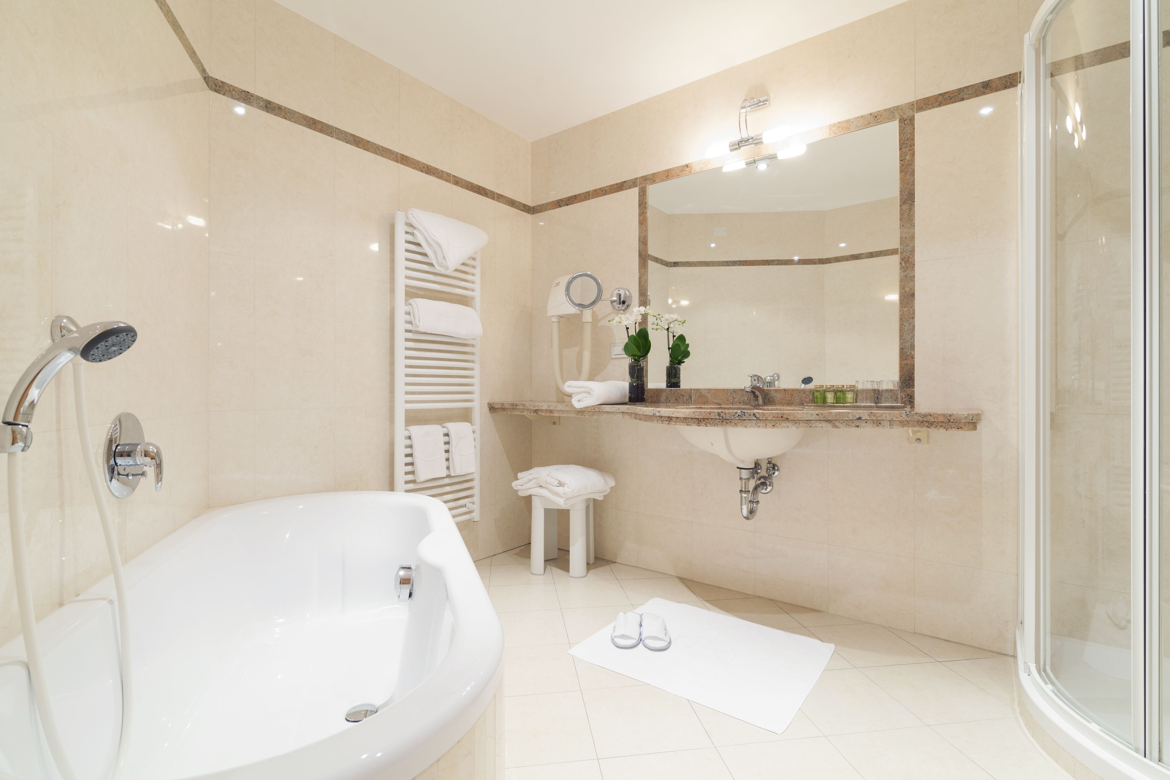 double room, 1 double bed (martagon) | bathroom | free toiletries, hair dryer, bathrobes, slippers