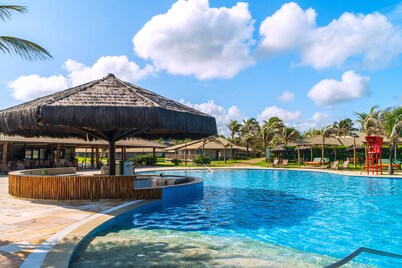 Dom Pedro Laguna Beach Resort & Golf by WAM Experience