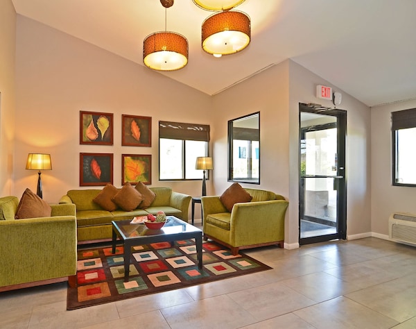 Lexington Inn & Suites Nw Chicago Elgin - Elgin, IL