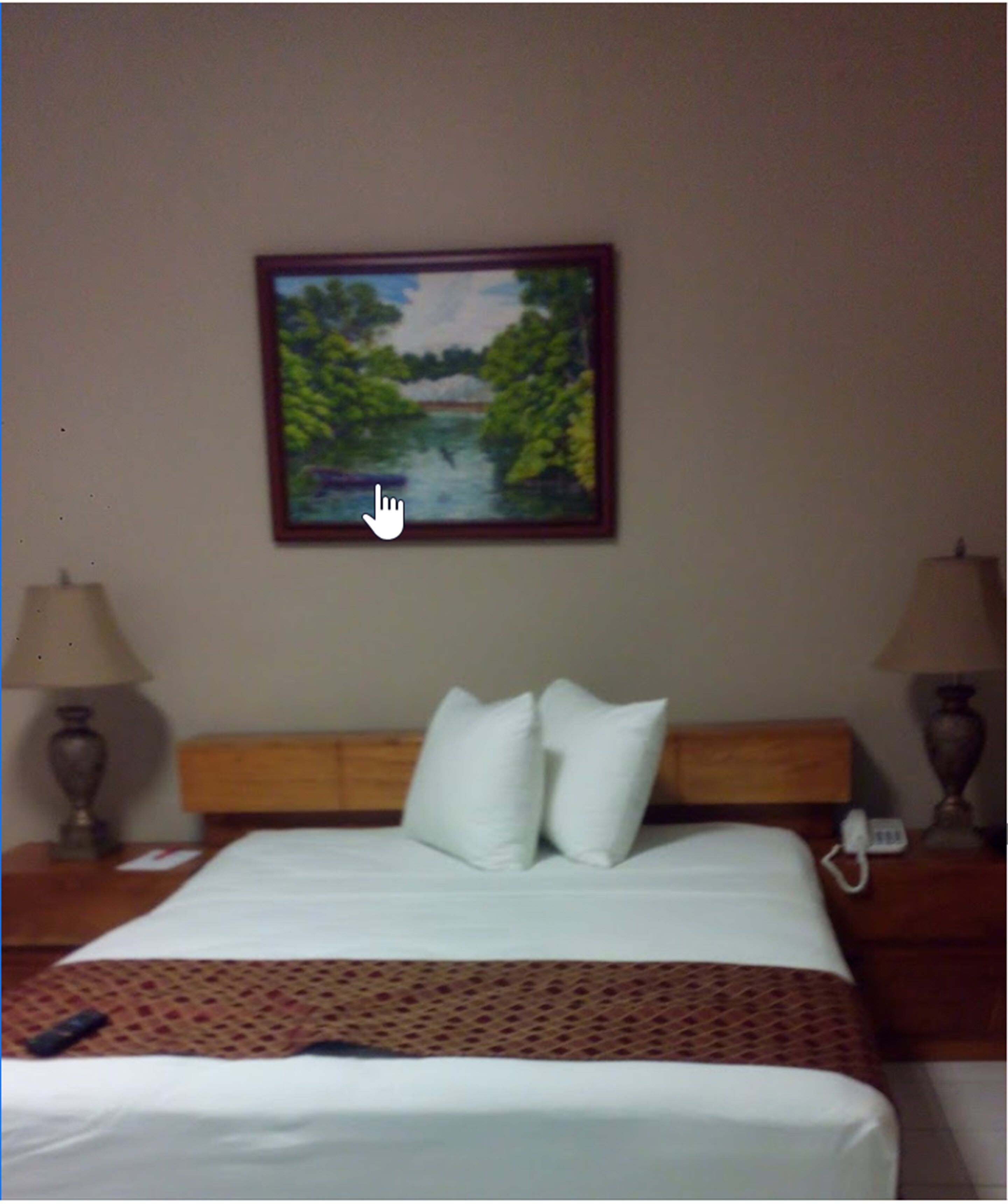 executive room | minibar, in-room safe, individually decorated, individually furnished