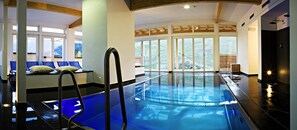 Indoor pool - Familotel das Bellevue Family & Relax (Lermoos)