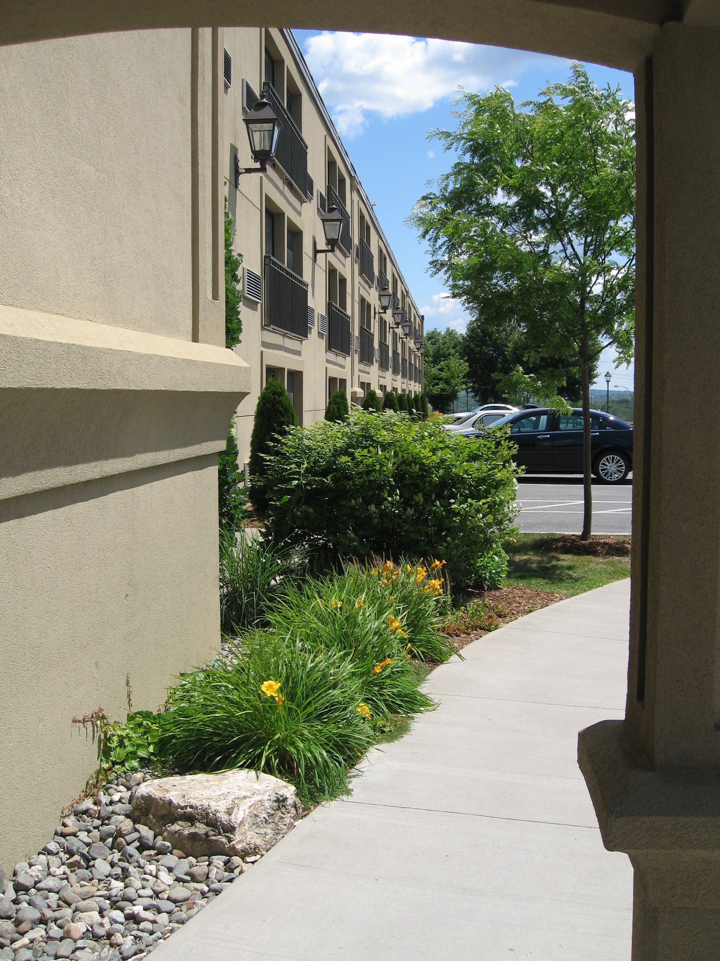 المنشأة من الخارج