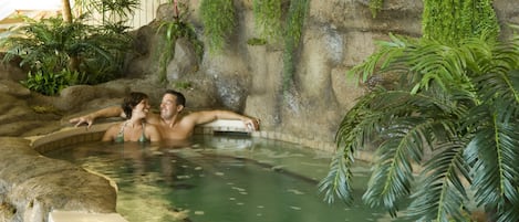 Indoor spa tub