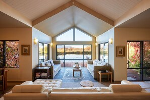 Lounge - Matuka Luxury Lodge (Ben Ohau)