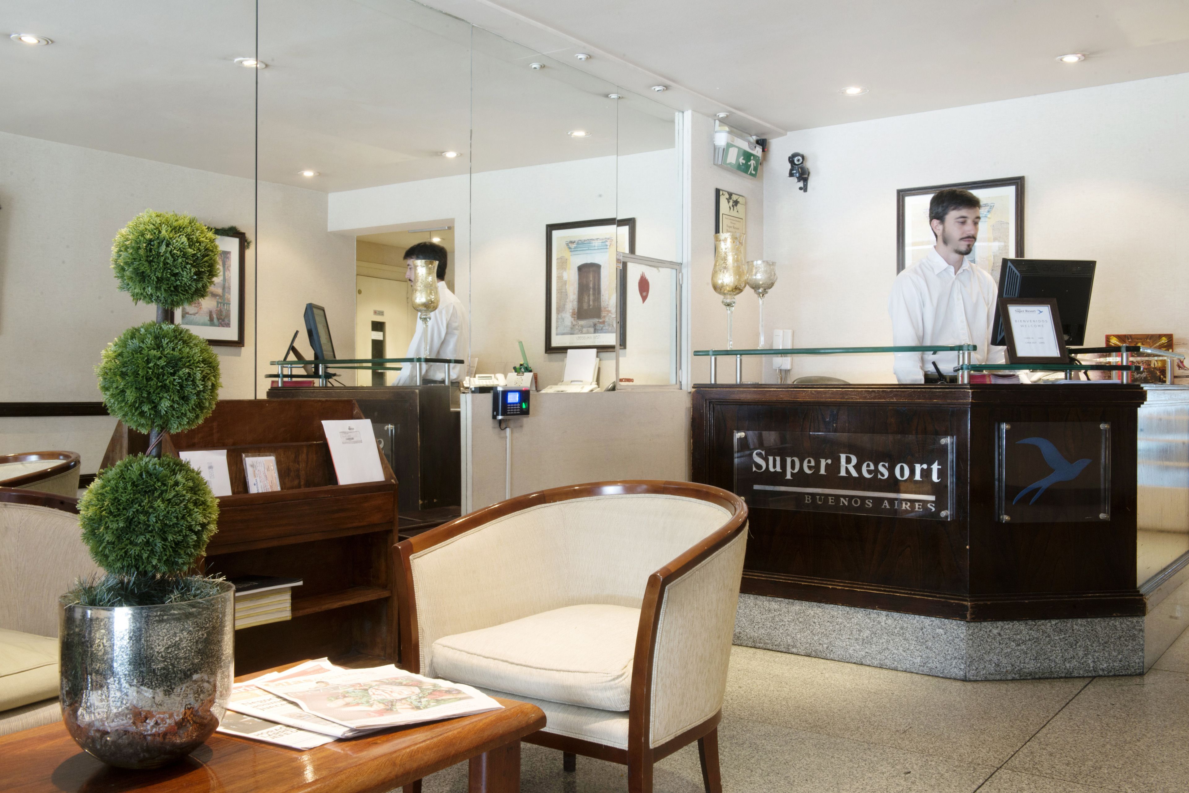 入住/退房自助服务终端