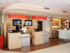 Exterior - ibis Gloucester (Gloucester)