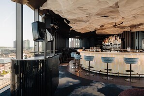 Lunch and dinner served  - DoubleTree by Hilton Amsterdam Centraal Station (Amsterdam)