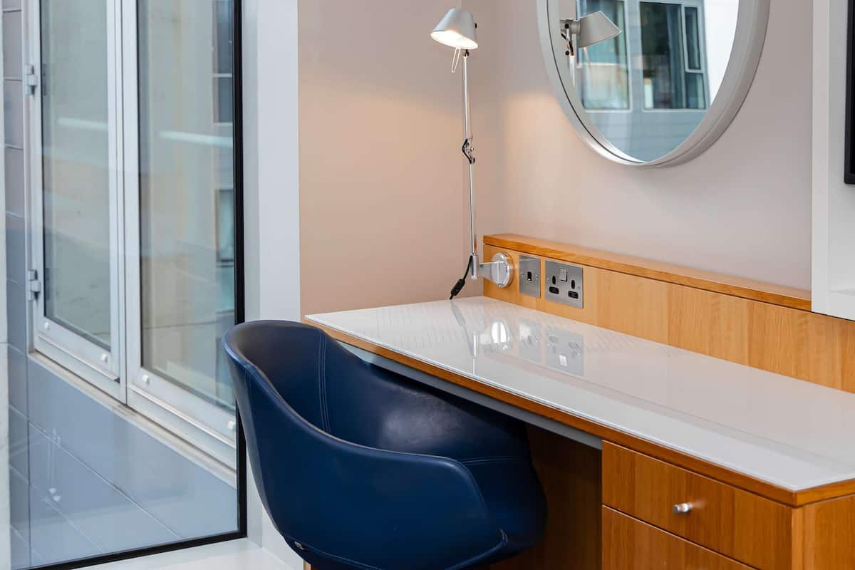 Biancheria da letto ipoallergenica, minibar, una cassaforte in camera