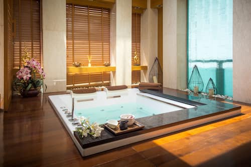 Baignoire à remous intérieure