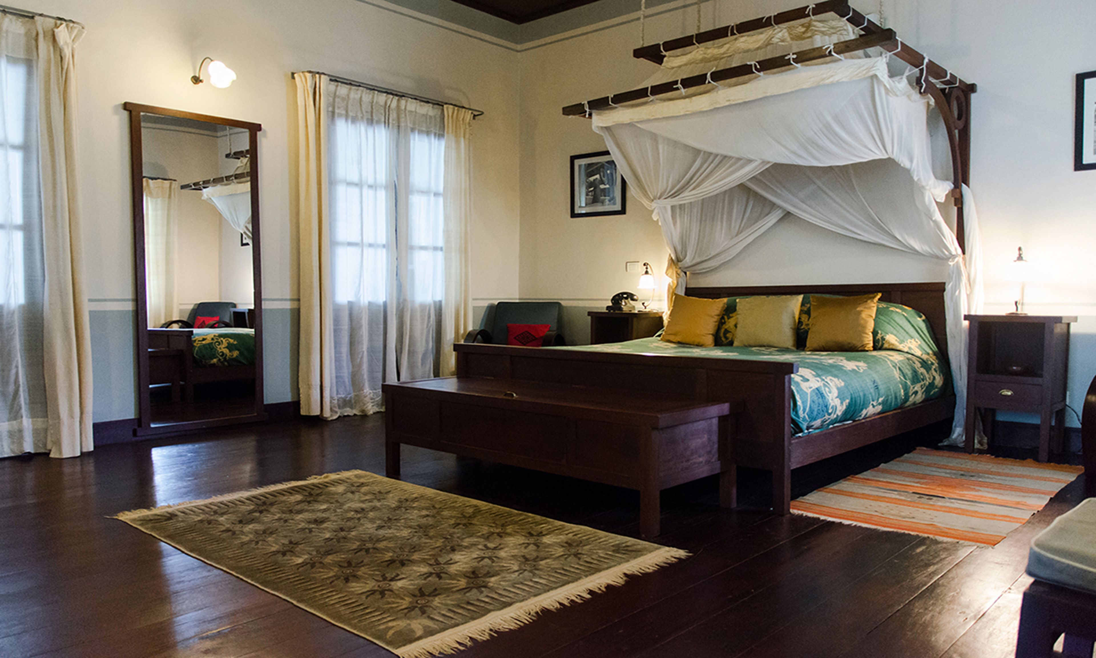 satri house suite  | minibar, in-room safe, desk, rollaway beds