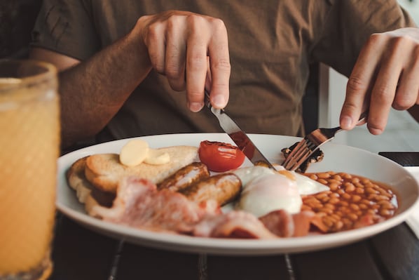 Déjeuner complet (14.95 GBP par personne)
