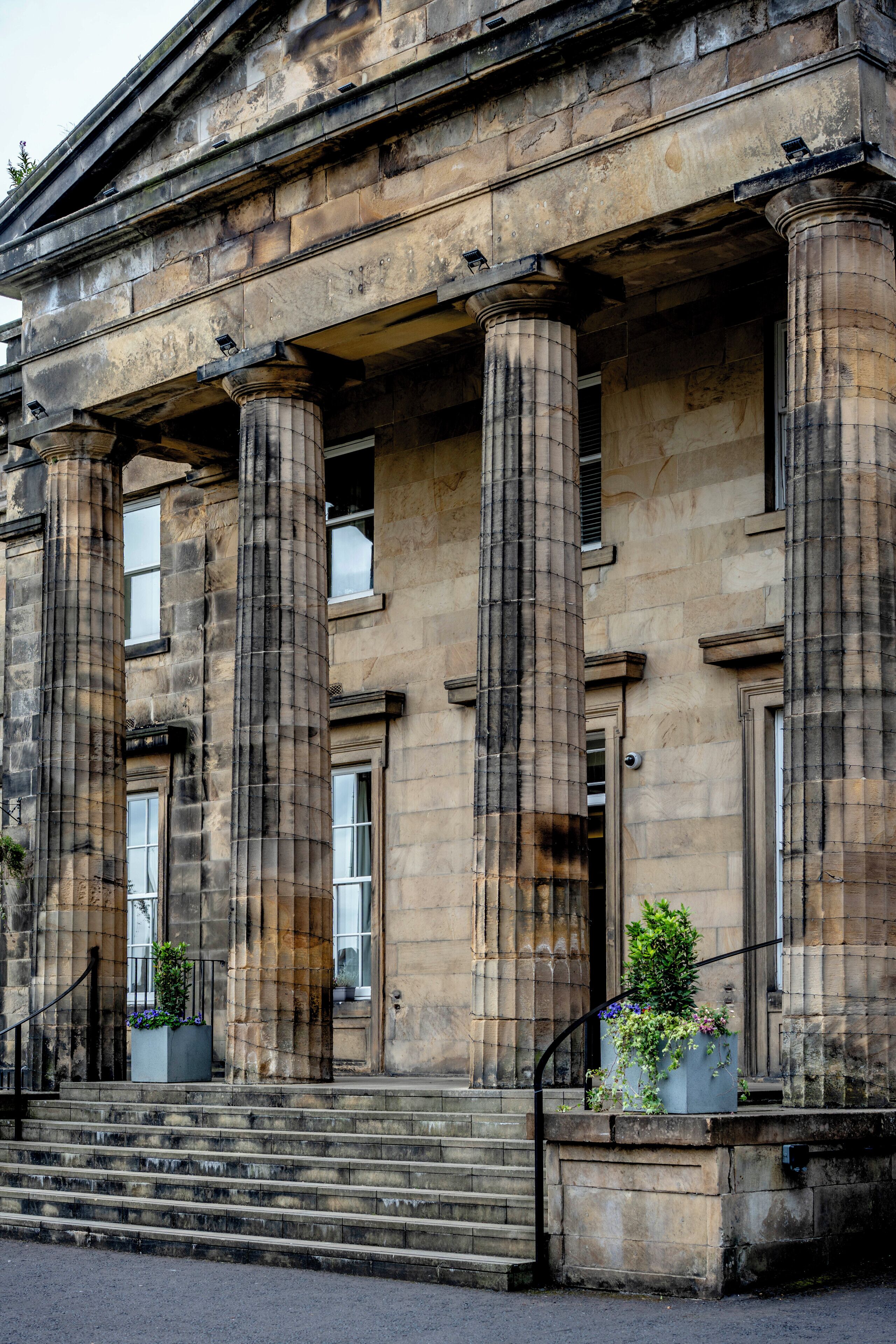 المنشأة من الخارج