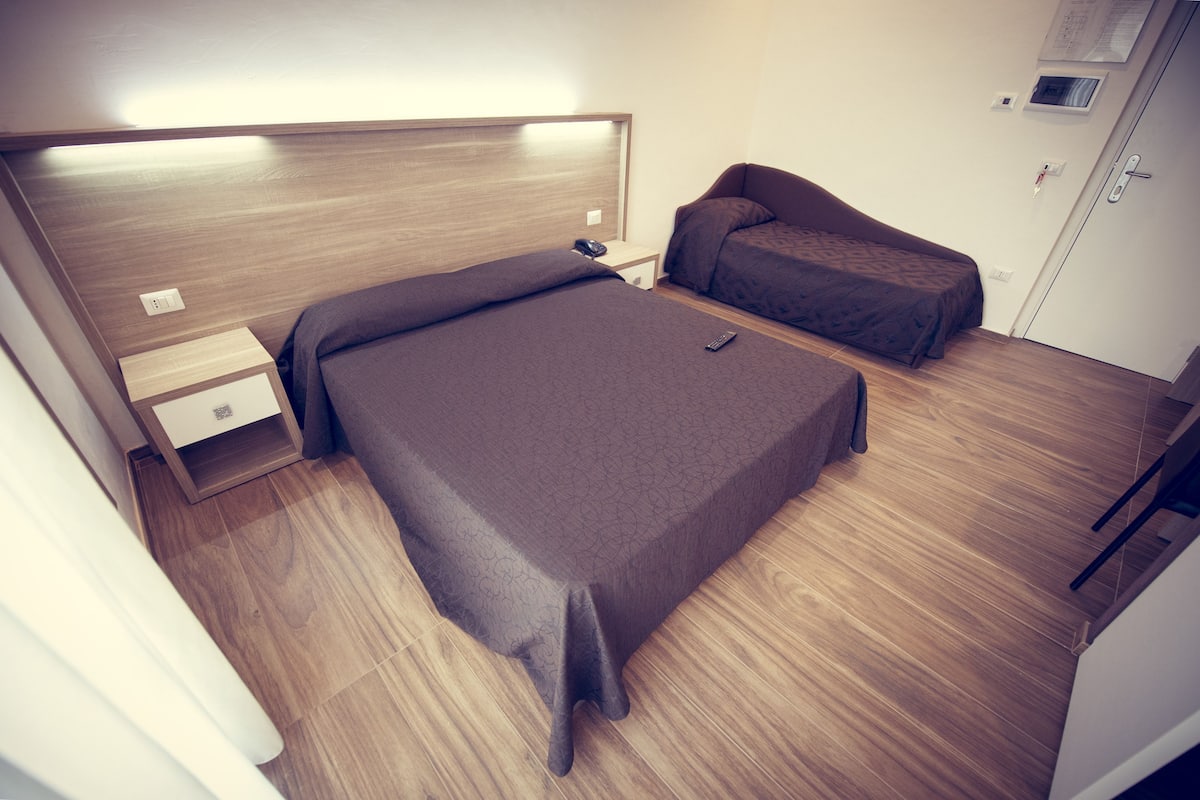 1 間臥室、義大利 Frette 床單、高級寢具、迷你吧