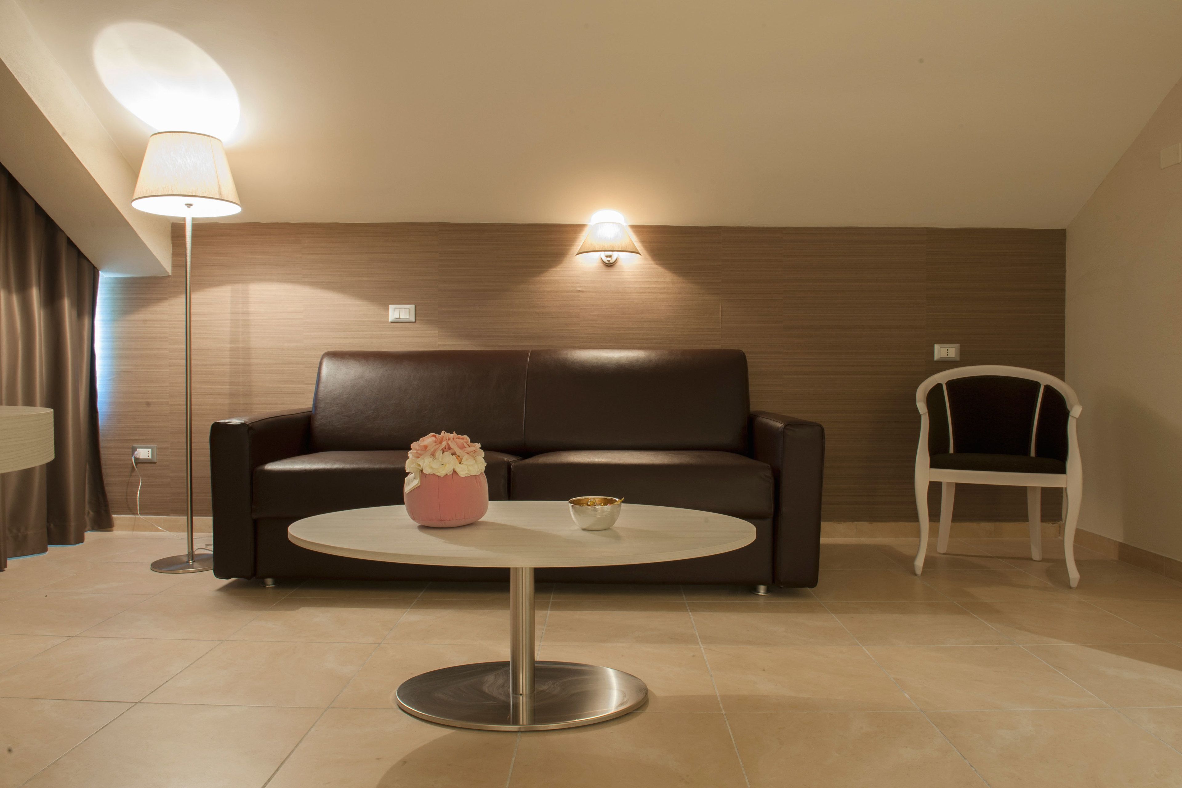 32-inch led tv with digital channels, tv