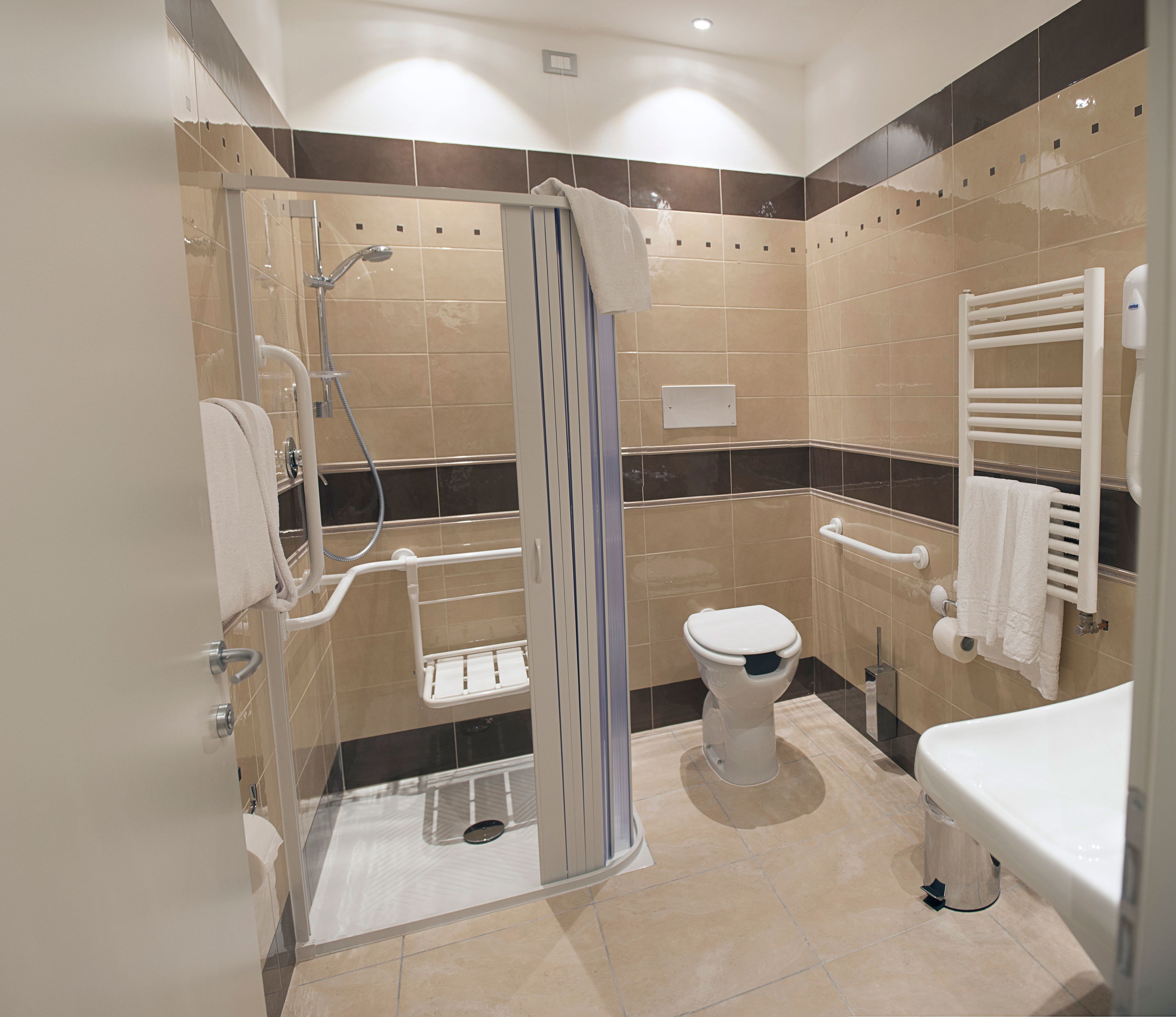 double or twin room | bathroom | shower, free toiletries, hair dryer, bidet
