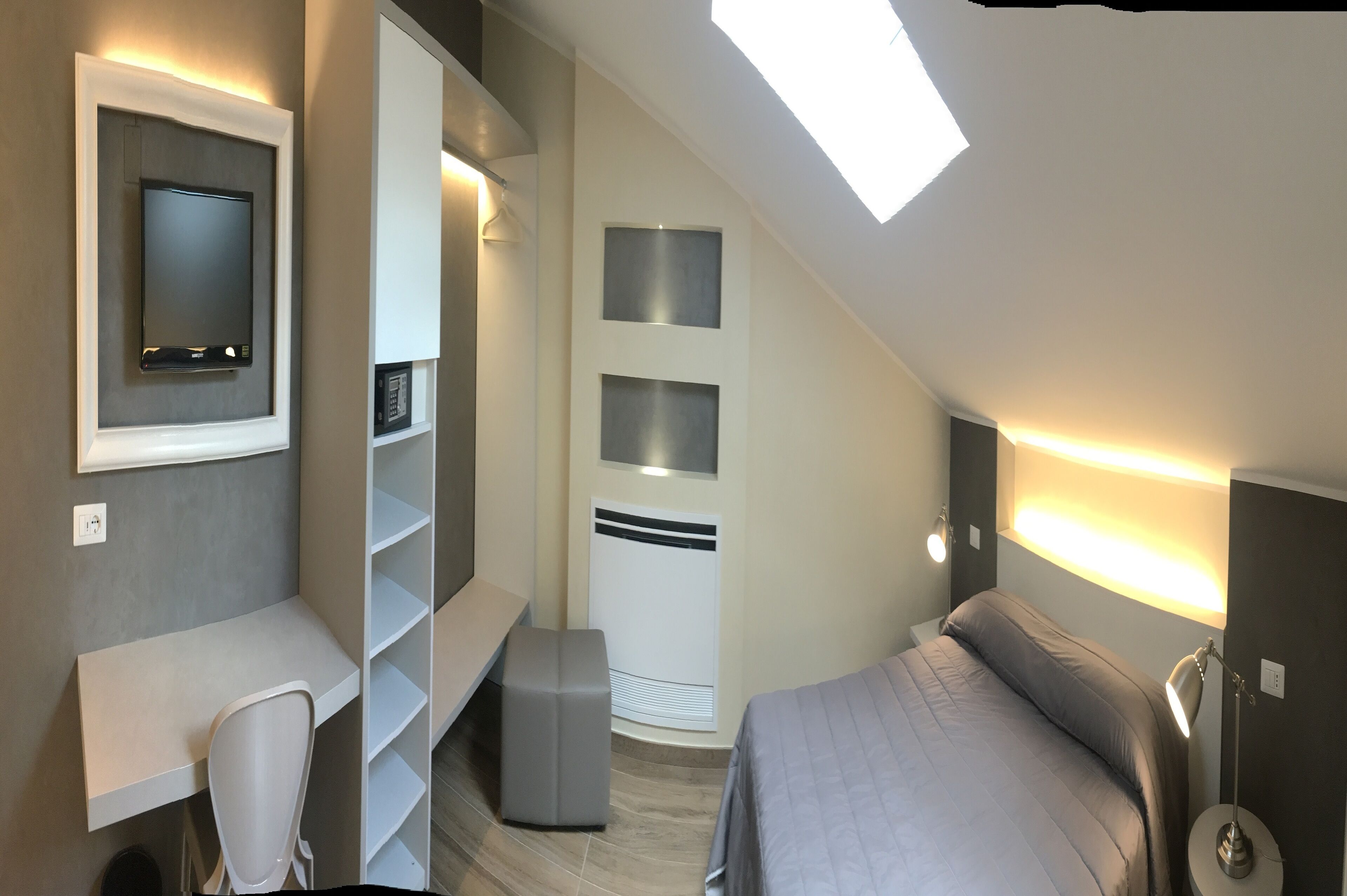 1 bedroom, frette italian sheets, premium bedding, minibar