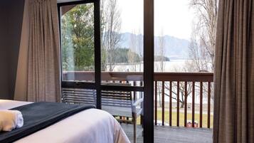 Hypo-allergenic bedding, individually decorated, individually furnished