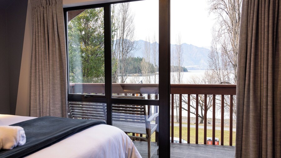 昆士敦湖边哈卡房子