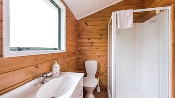 Tui Cabin | Bathroom