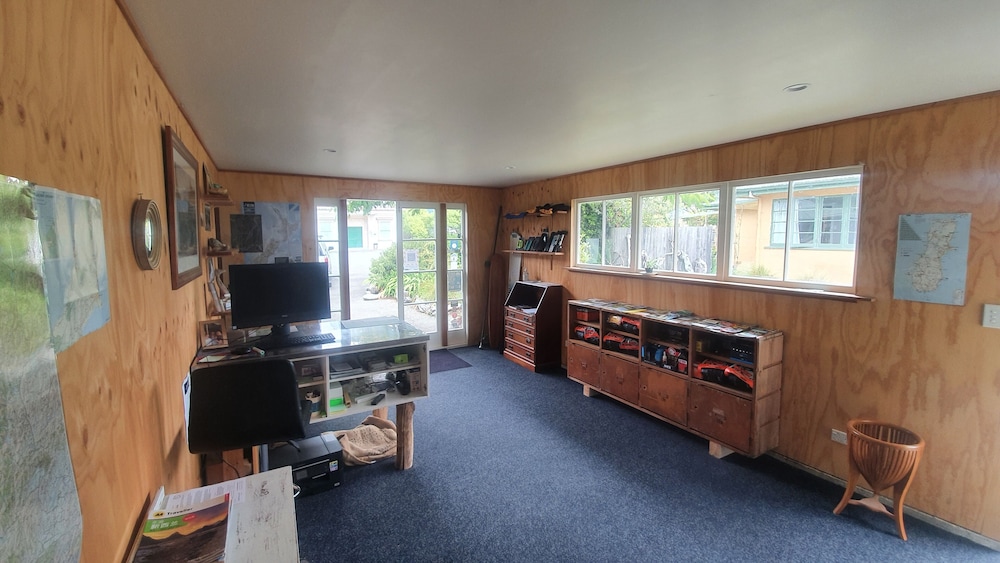 Off The Beaten Trail Accommodation & Bike Tours 4