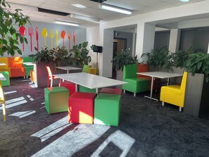 Dining - YHA Nelson - Backpackers (Nelson)