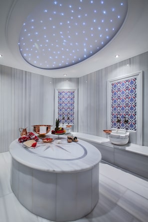 Türkisches Bad/Hamam, Körperbehandlungen, Hydrotherapie, Aromatherapie