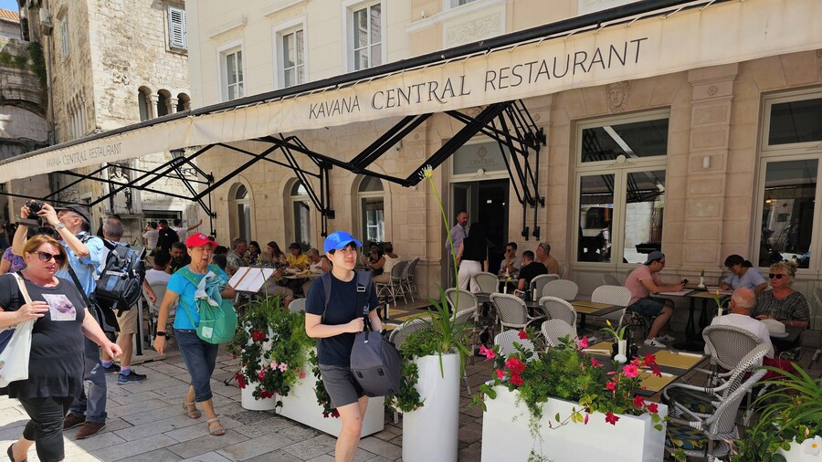 Malena Palace Experience